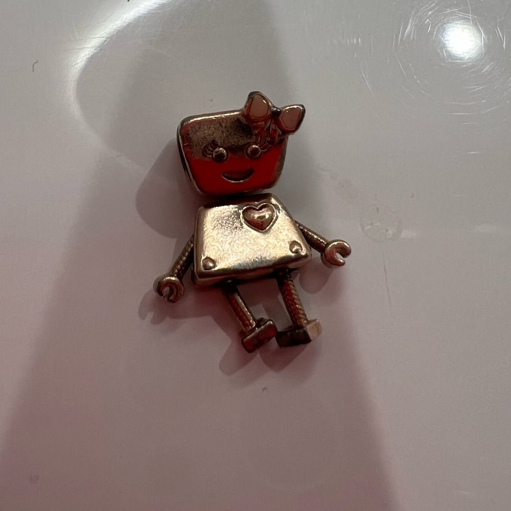 Pandora rose gold robot charm